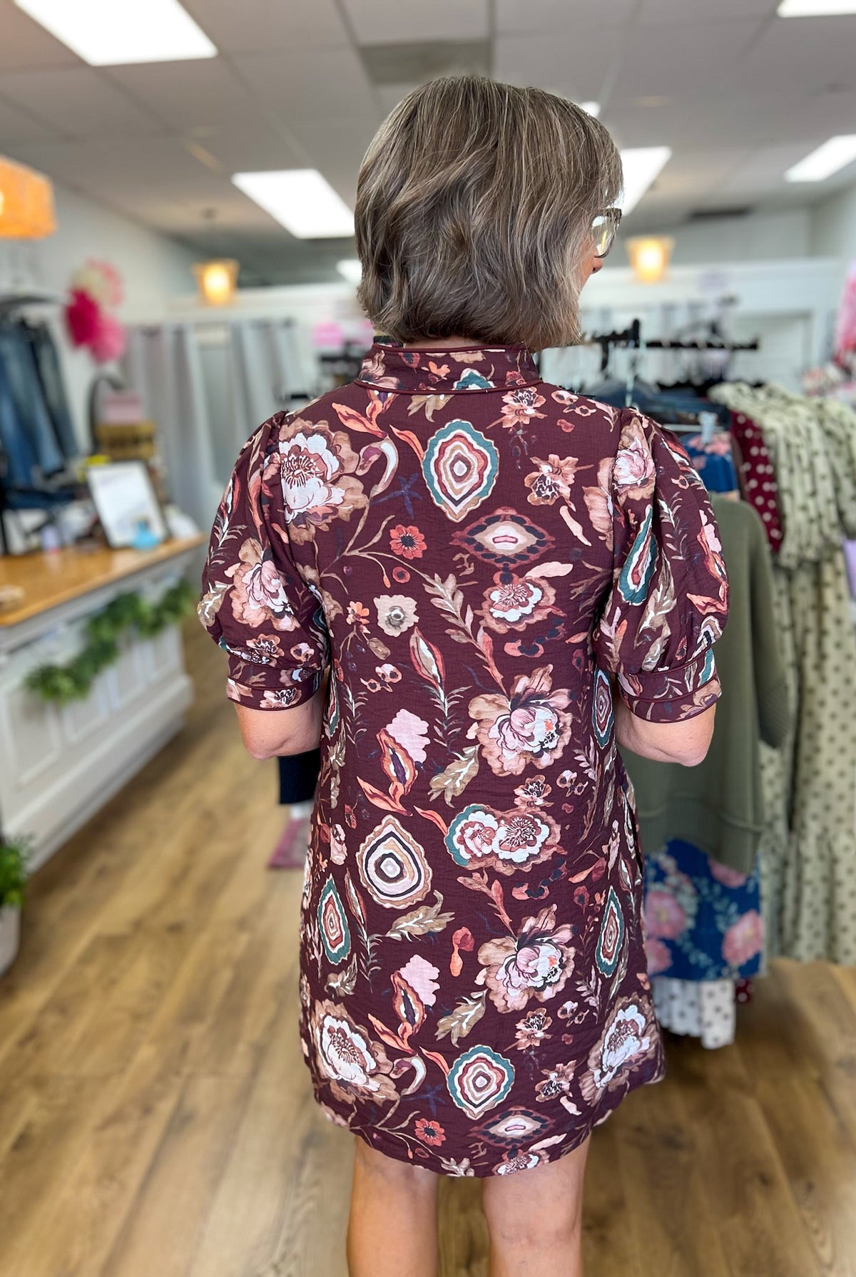 Wine floral short puff sleeve mini dress with mixed print, back view