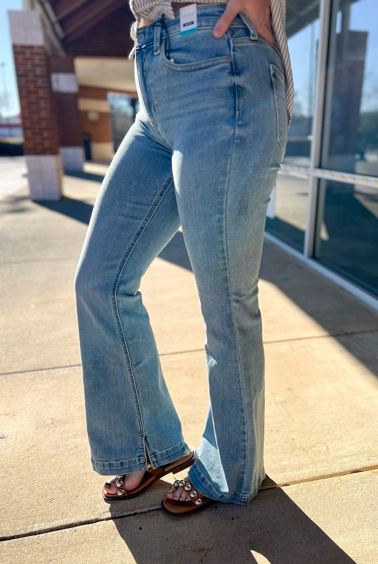 Judy Blue Medium Denim Mid Rise Flare Jeans Regular Inseam 33" - A'Bekah's Boutique