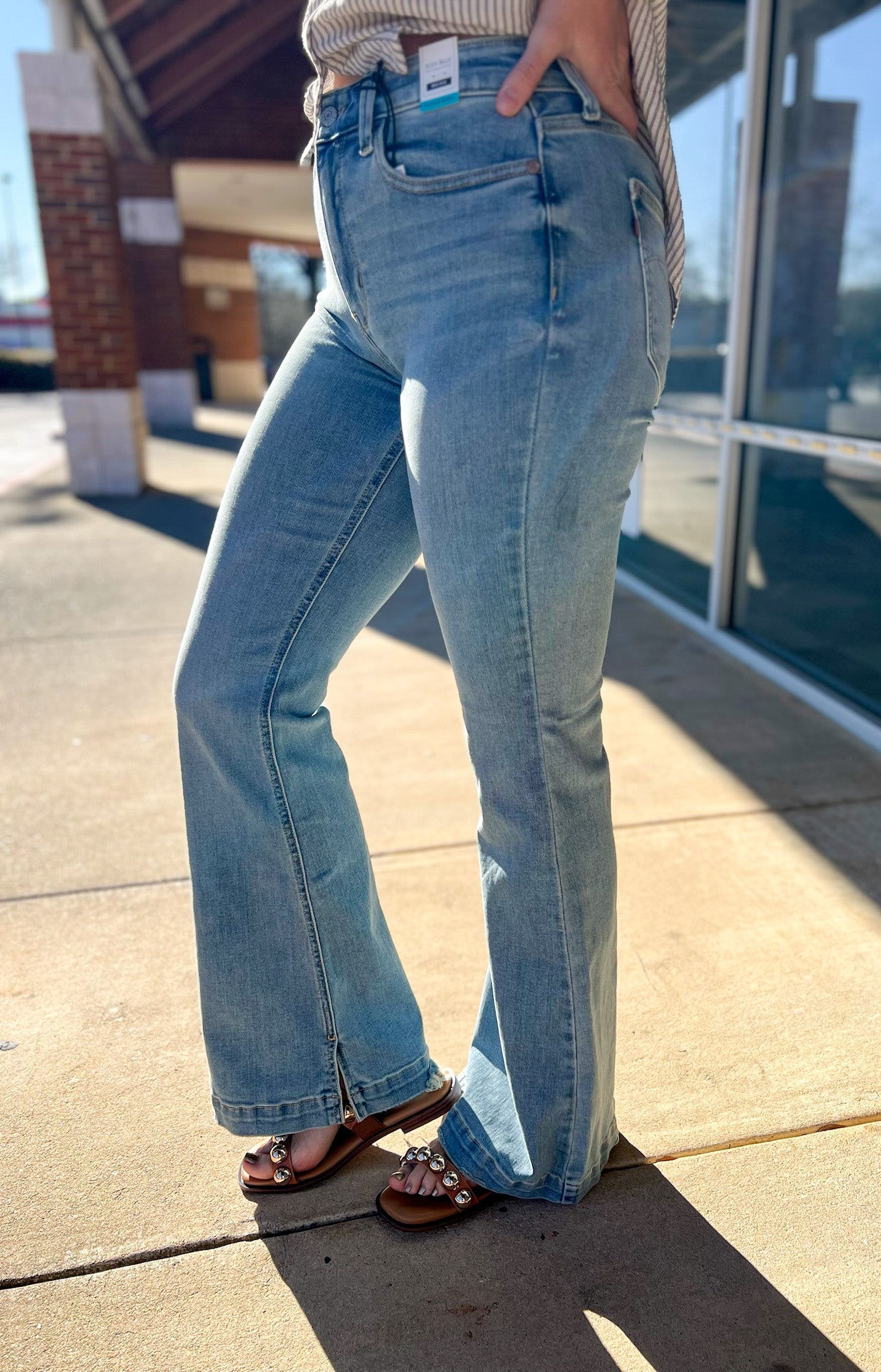 Judy Blue Medium Denim Mid Rise Flare Jeans Regular Inseam 33" - A'Bekah's Boutique