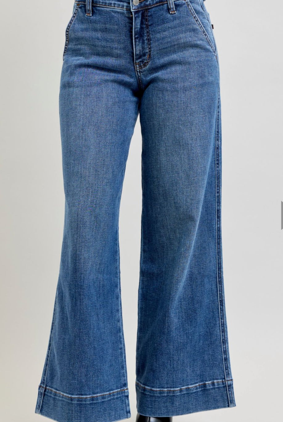 Judy Blue PETITE Mid Rise Trouser Wide Leg Jeans - A'Bekah's Boutique