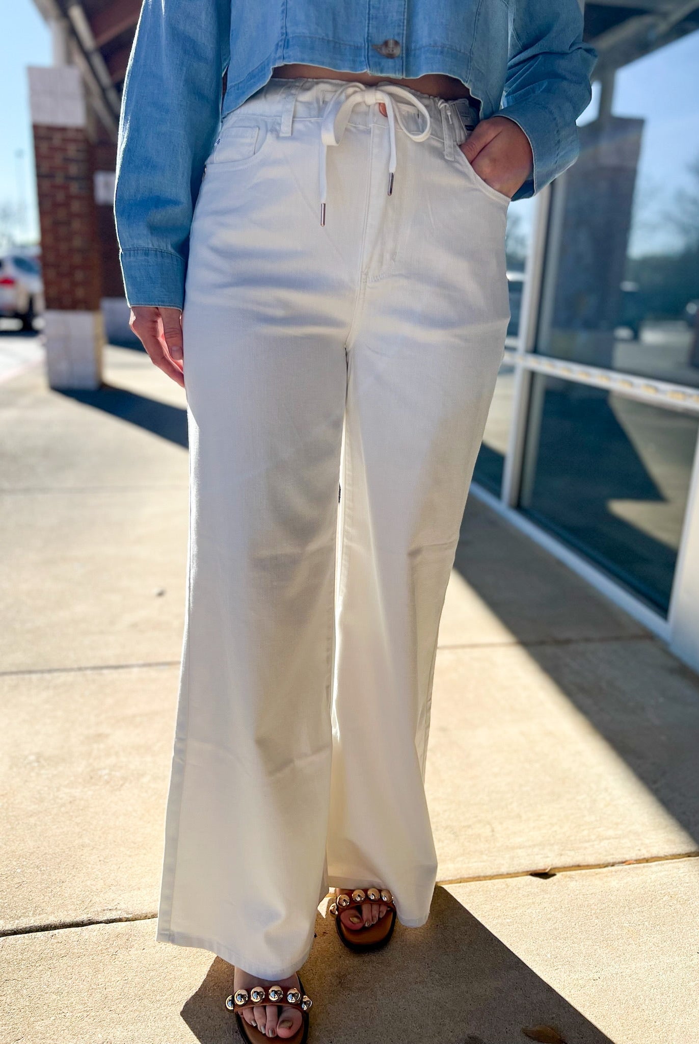 Judy Blue White High Waisted Featherweight Wide Leg Palazzo Jeans 31" Inseam - A'Bekah's Boutique