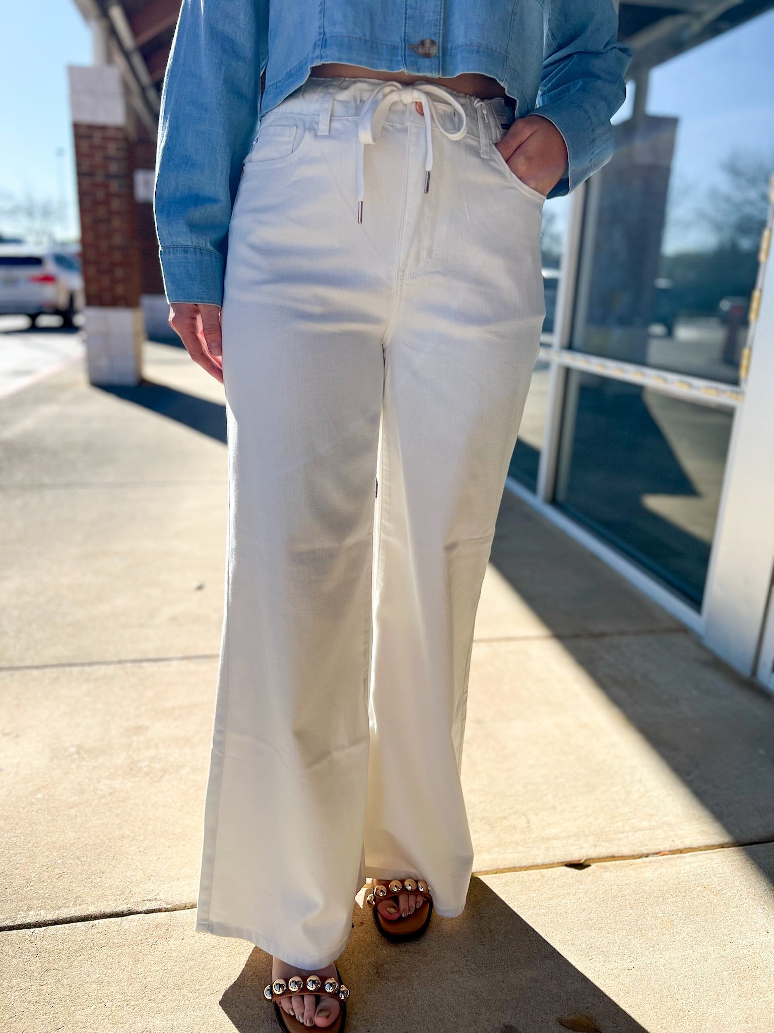 Judy Blue White High Waisted Featherweight Wide Leg Palazzo Jeans 31" Inseam - A'Bekah's Boutique