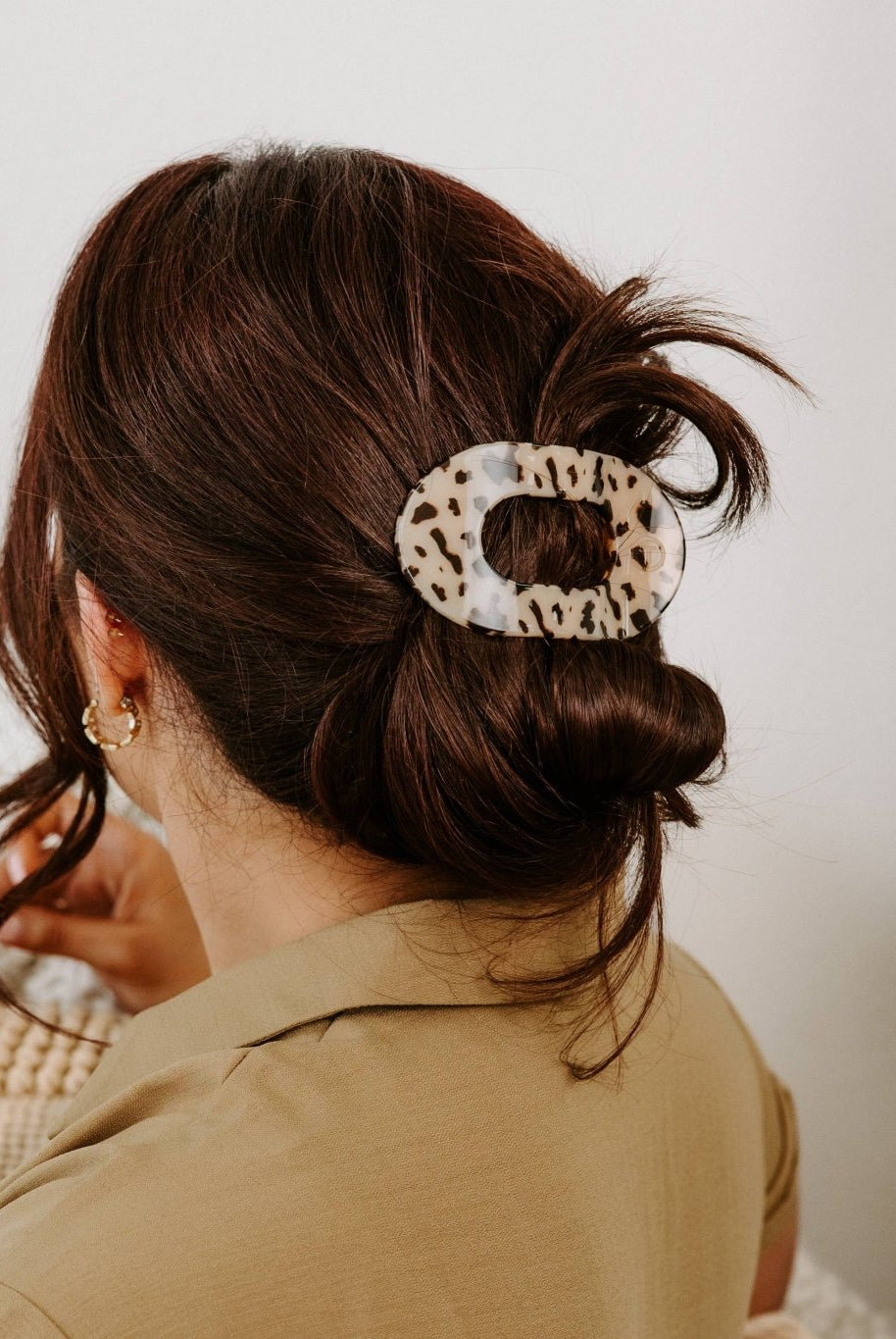 Round Flat Hair Clip | Medium | Blonde Tortoise - A'Bekah's Boutique