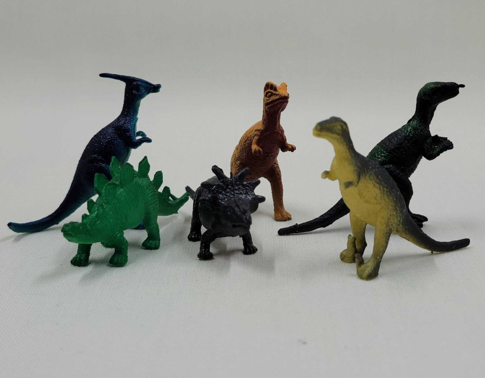 Dinosaur Bath Bomb With Dinosaur Toy Inside - A'Bekah's Boutique