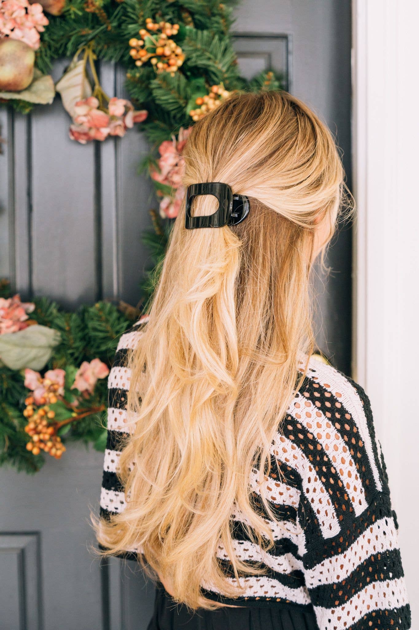 Teleties Round Flat Hair Clip | Small | Jet Black - A'Bekah's Boutique