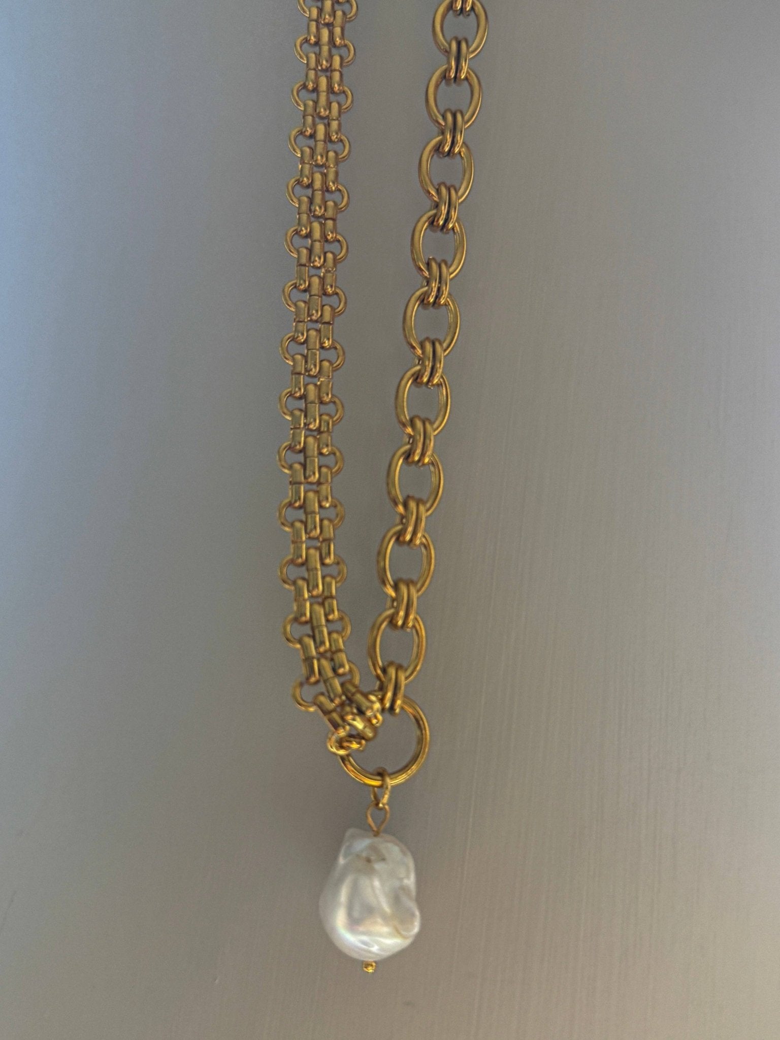THE AMBER NECKLACE - A'Bekah's Boutique